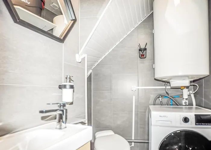 Feriehus 1 Bedroom Stunning In
